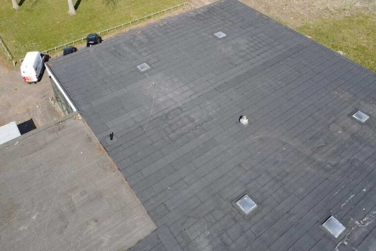 bitumen-dak-klein-gebouwtje